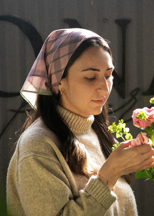 SOFT ROSE GRID - BANDANA